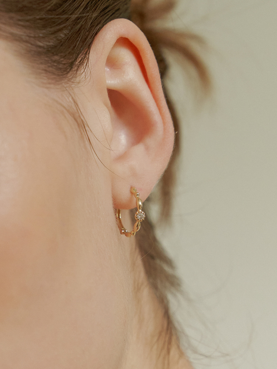 Cozy Dot One-Touch Earring