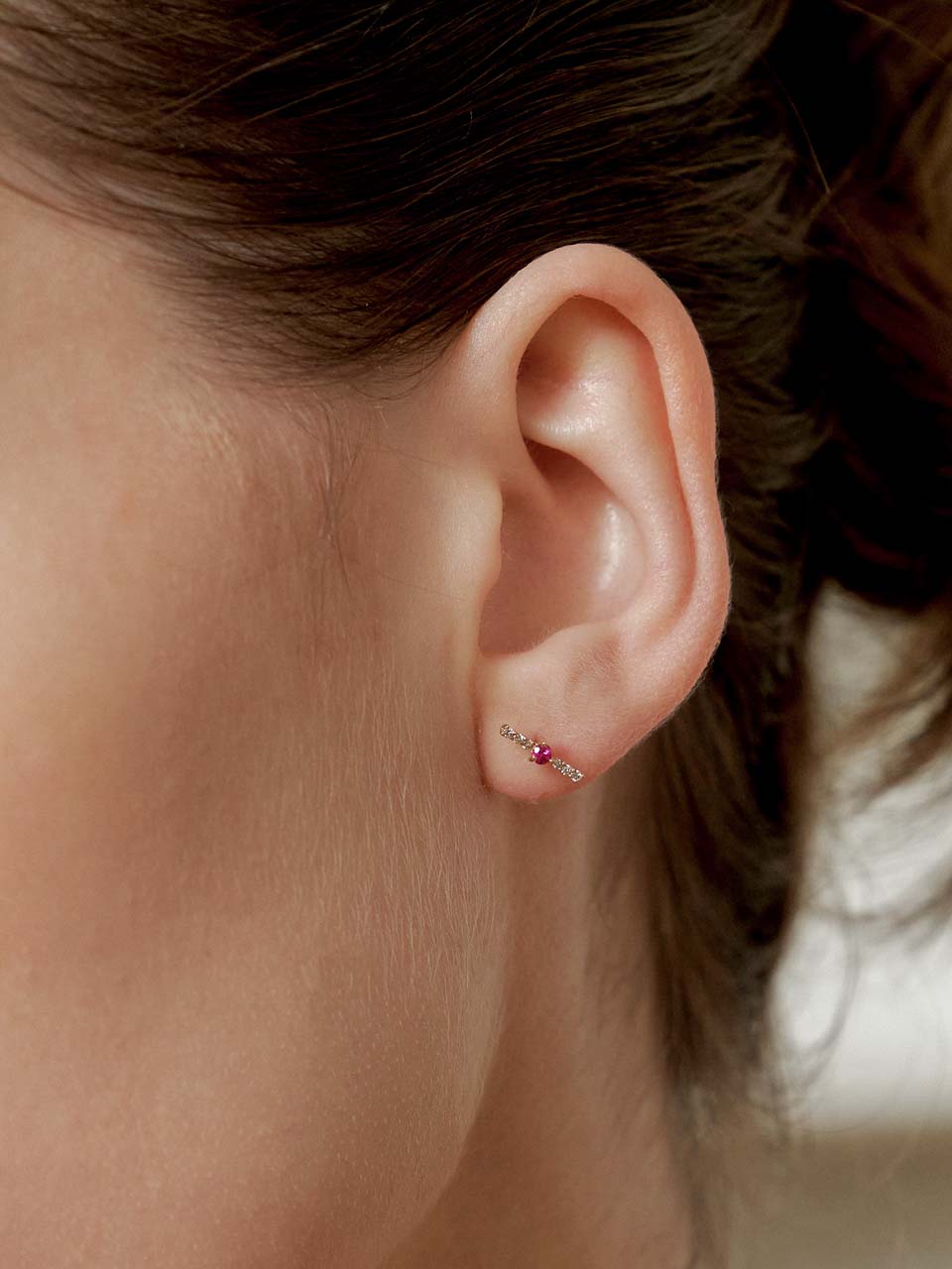 Stone Point Mini Bar Earring