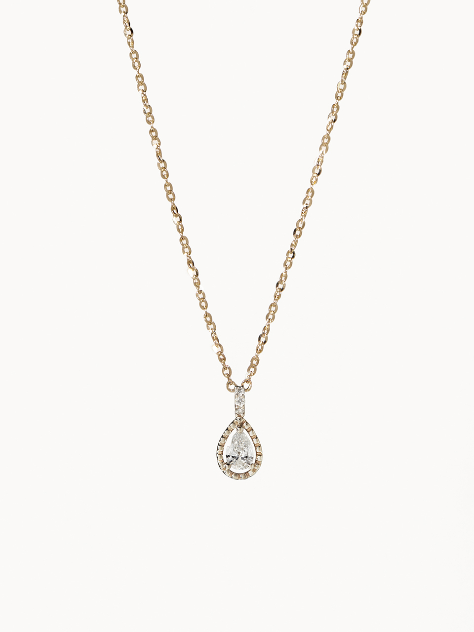 Dear My Pear Cut diamond necklace