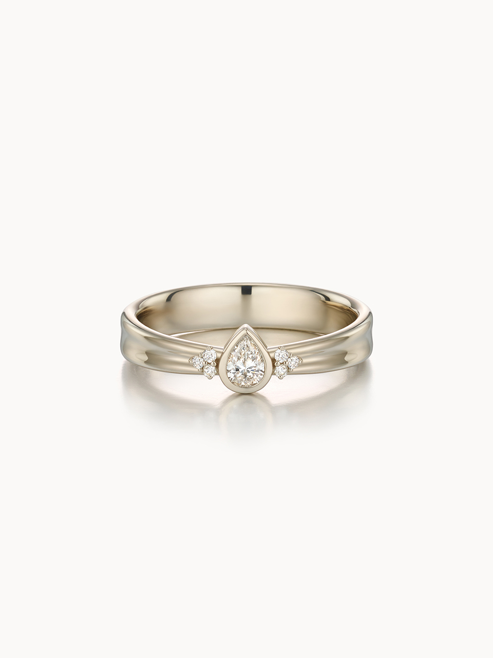 Stay Diamond Ring - Pear Cut Diamond